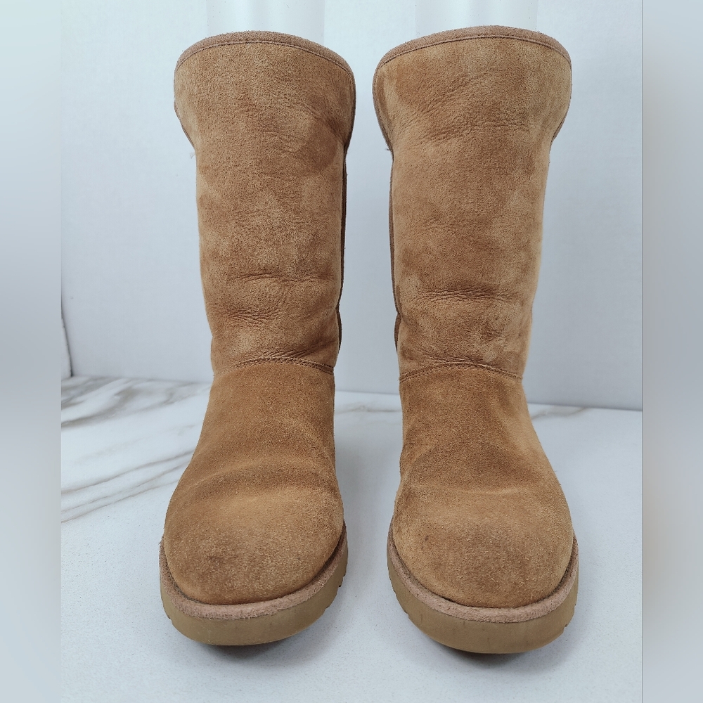 UGG Women's Amie Classic Slim Tan Suede Sheepskin Lined Boots, Sz 7 - Picture 7 of 10
